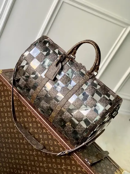 Replica Louis Vuitton 2022 new sling bag