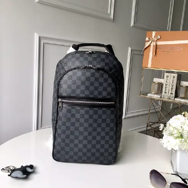 Replica Louis Vuitton 2022 new fashion Backpacks