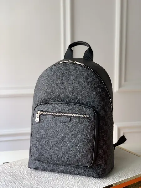 Replica Louis Vuitton 2022 new fashion Backpacks