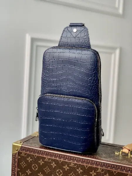 Replica Louis Vuitton 2022 new sling bag