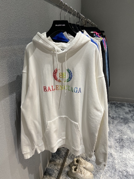 Replica Balenciaga Hoodie Logo Medium Fit in White