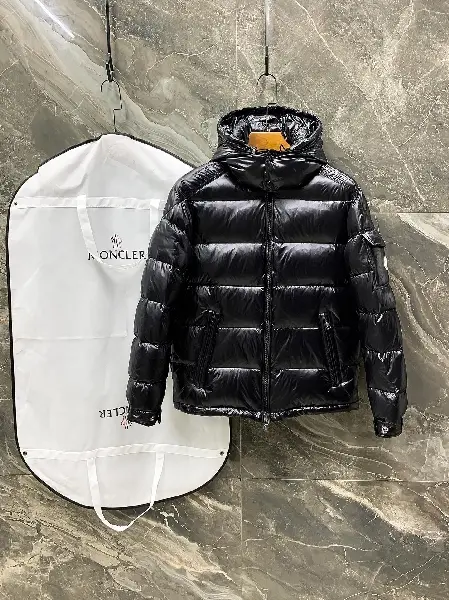 Replica Moncler top quality down jacket TS22927154