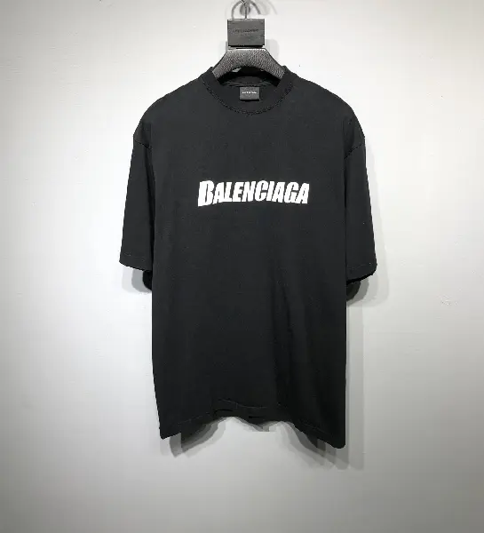 Replica BALENCIAGA 2022SS fashion T-shirt in black