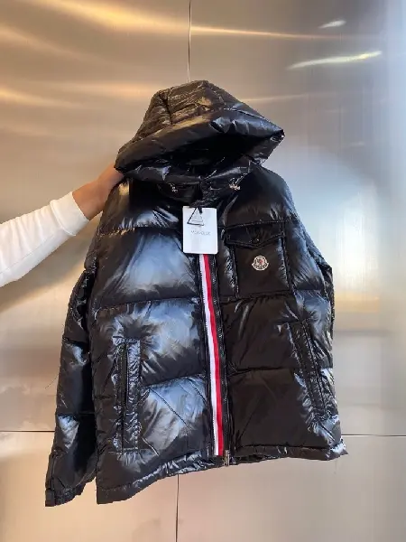 Replica Moncler top quality down jacket TS22927136