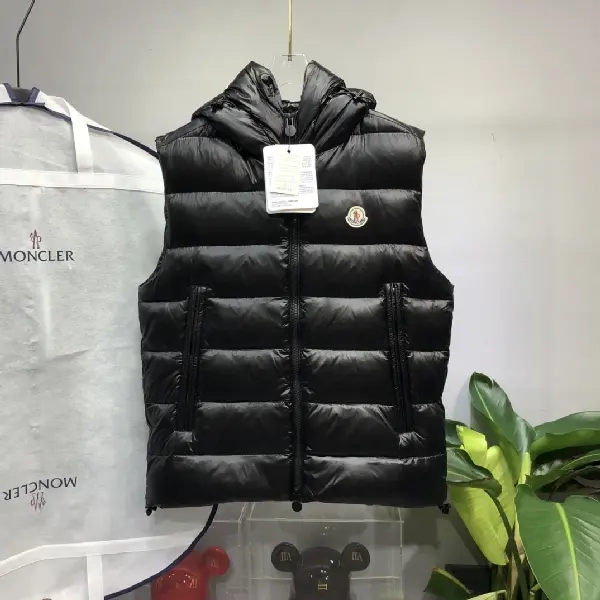 Replica Moncler Dk fashion down jacket TS22927110