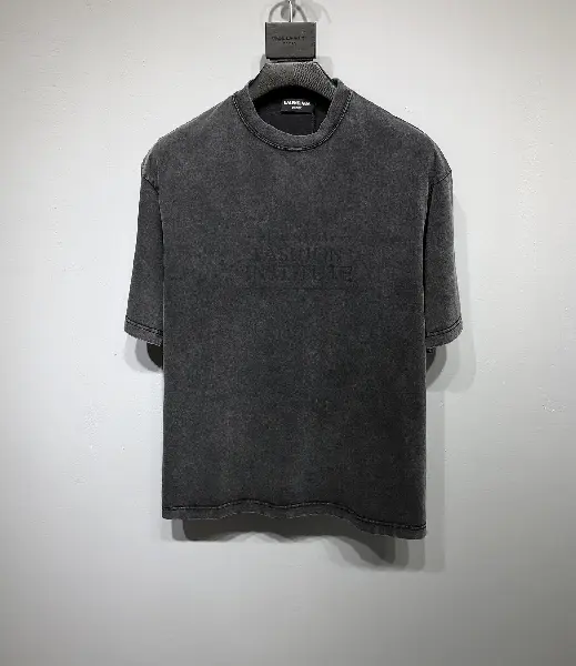 Replica BALENCIAGA 2022SS fashion T-shirt in black