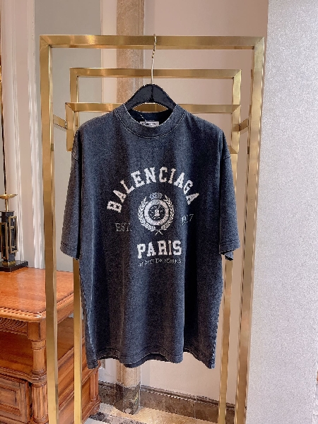 Replica BALENCIAGA 2022 new arrival T-shirt