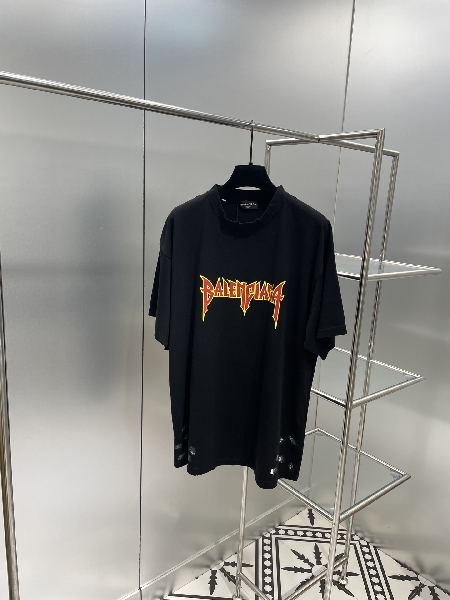 Replica BALENCIAGA 2022 new arrival T-shirt