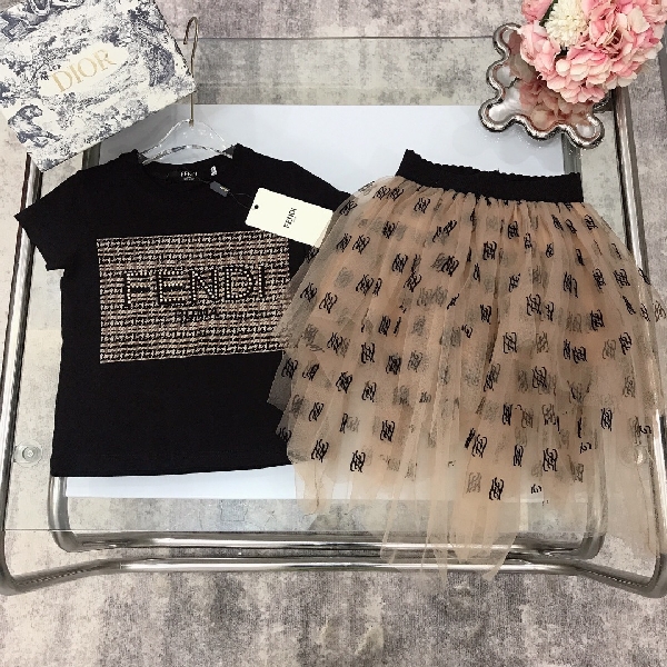 Replica Fendi 2022 Girl's T-Shirt and Skirt Set