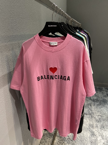 Replica Balenciaga T-Shirt Printed in Pink