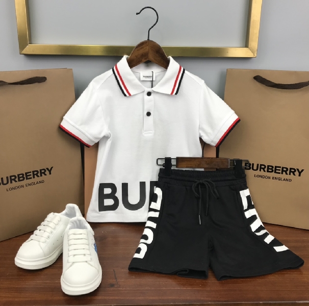 Replica Burberry 2022 New Children T-shirt and Shorts Set