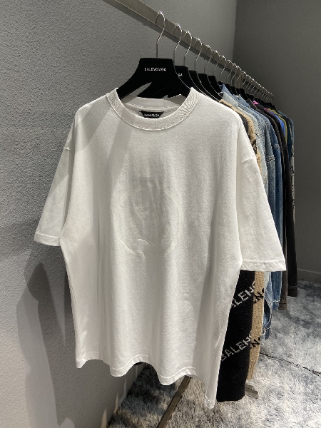 Replica Balenciaga T-Shirt Printed in White