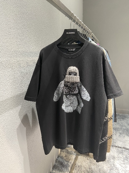 Replica Balenciaga T-Shirt Printed in Black