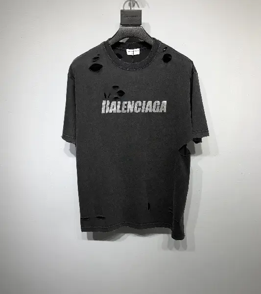 Replica BALENCIAGA 2022SS fashion T-shirt in black