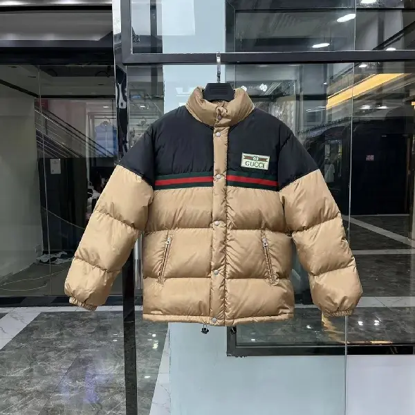 Replica GUCCI 2022 new Down Jacket in black DJ1021053