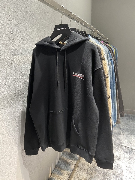 Replica Balenciaga Hoodie Logo Medium Fit in Black