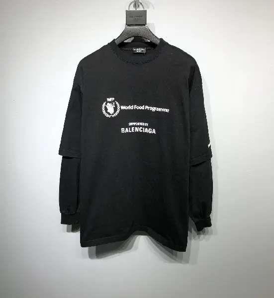 Replica BALENCIAGA 2022SS fashion T-shirt in black