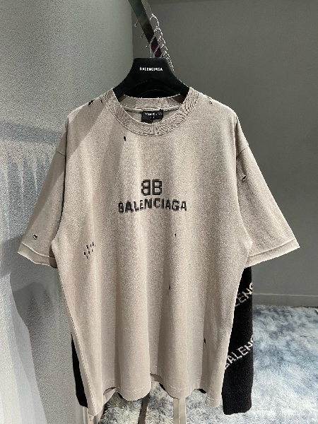 Replica Balenciaga T-Shirt BB Pixel Boxy