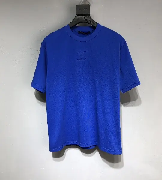 Replica LOUIS VUITTON 2022 New printing T-shirt