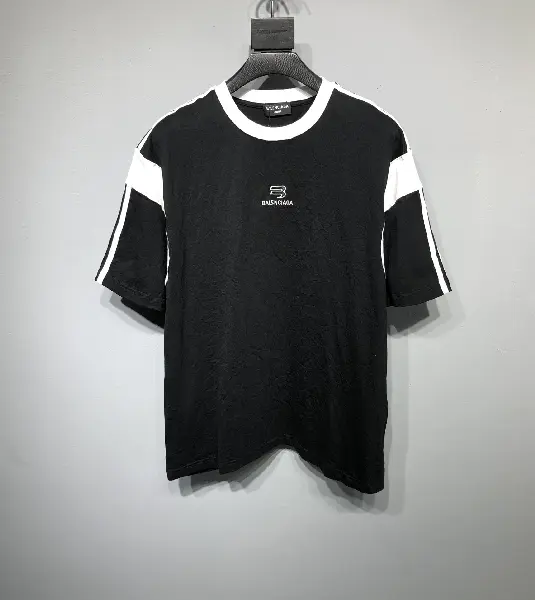 Replica BALENCIAGA 2022SS fashion T-shirt in black