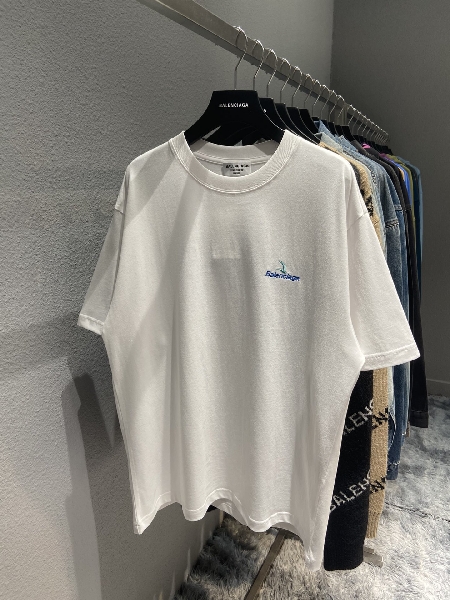 Replica Balenciaga T-Shirt Printed in White