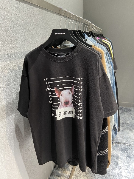 Replica Balenciaga T-Shirt Printed in Black