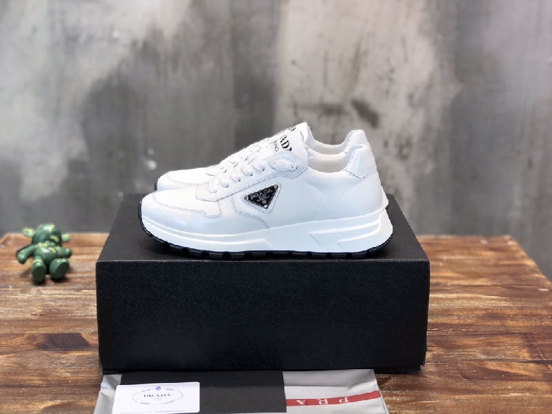 Replica Prada hot sale Men's sneaker