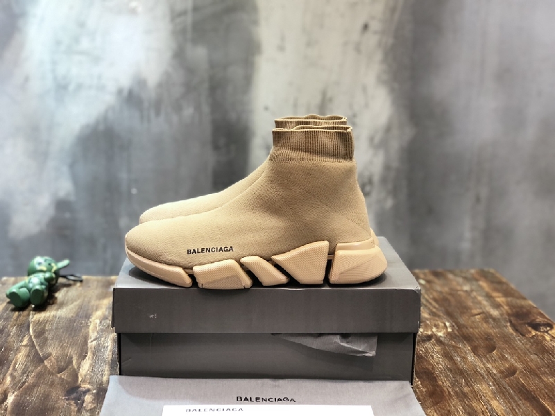 Replica Balenciaga Sneaker Speed Runner 2.0 in Cream