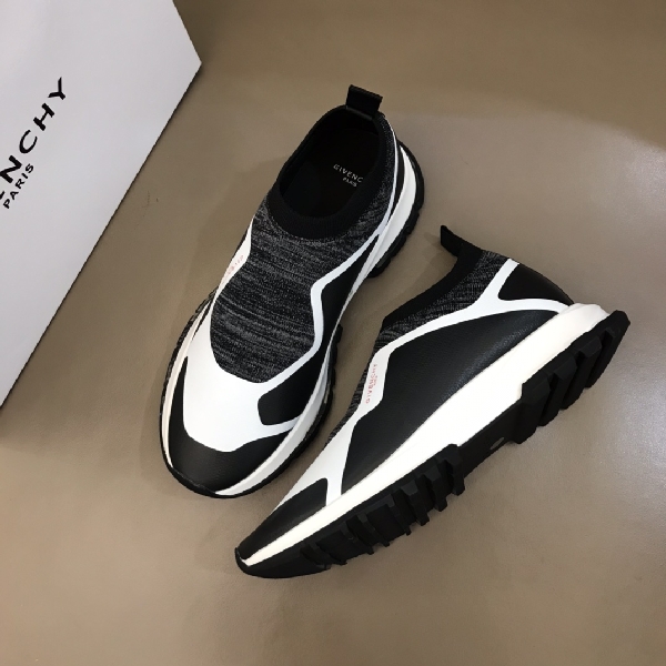 Replica Givenchy Sneaker Spectre in Black and White