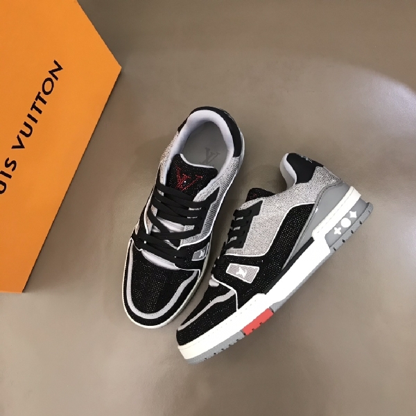 Replica LV Spring-Summer 2022 Trainer Sneaker