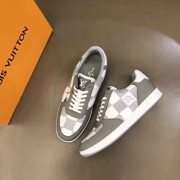 Replica Louis Vuitton 2022 classic casual sneakers