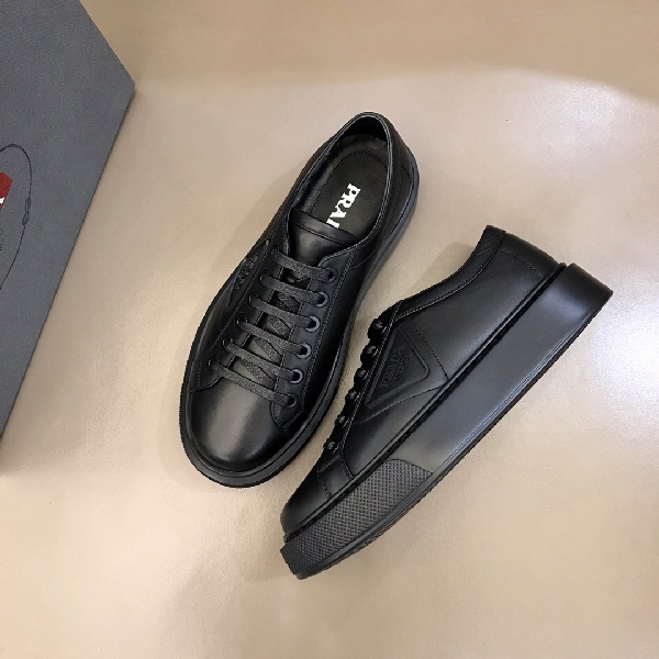 Replica Prada Sneaker PRAX in Black