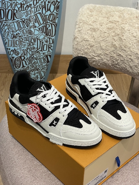 Replica LV Trainer Sneaker in White with Black