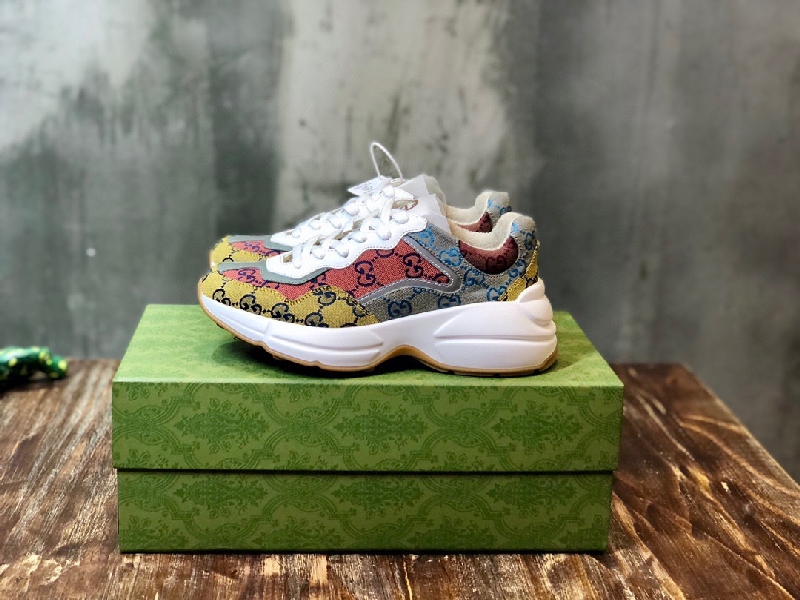 Replica Gucci Sneaker Rhyton Vintage in Yellow