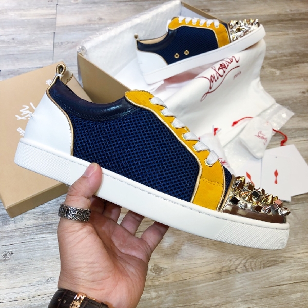 Replica Christian Louboutin Sneaker Junior Spikes Flat