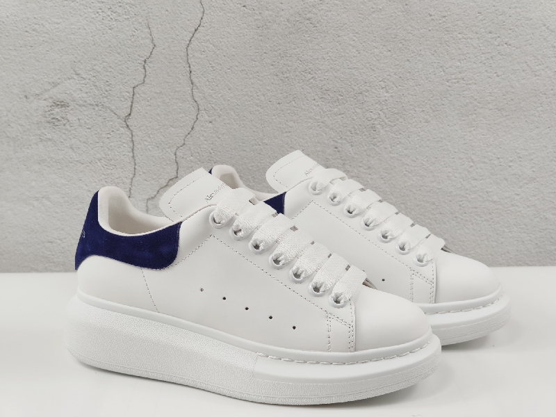 Replica Alexander McQueen Oversized Sneaker Suede Sole