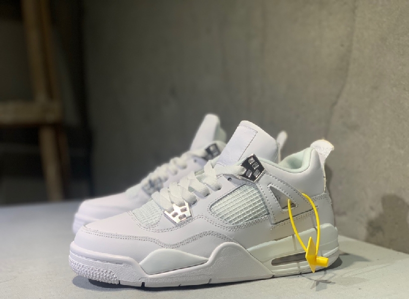 Replica Nike Sneaker Air Jordan4 Pure Money in White