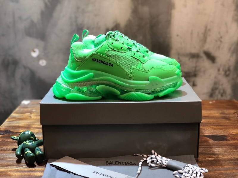 Replica Balenciaga Sneaker 19SS Triples in Green