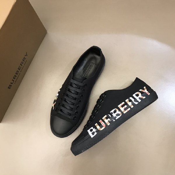 Replica BurBerry Sneaker Vintage in Black