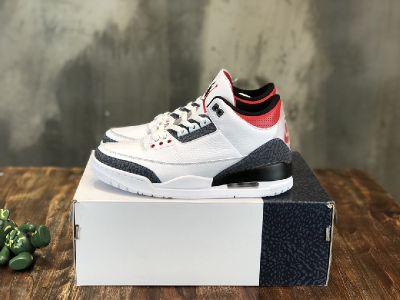 Replica NIKE Air Jordan 4 Retro sneaker