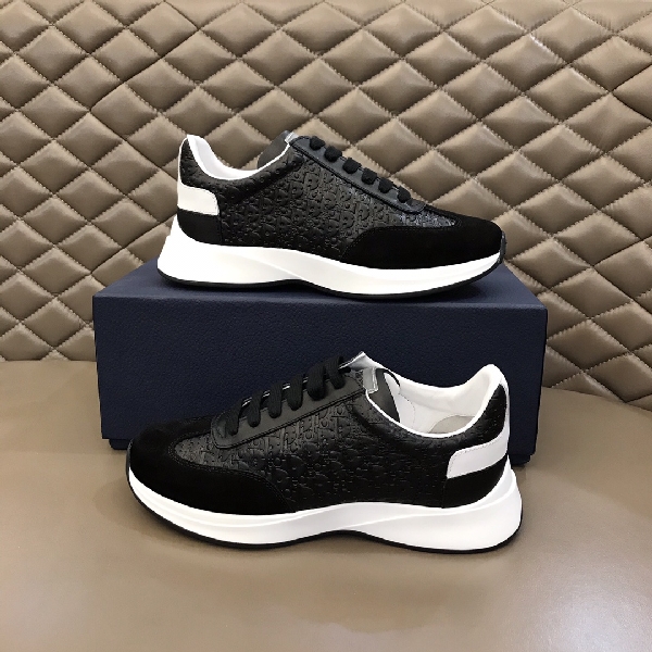 Replica Dior Sneaker B01 in Black