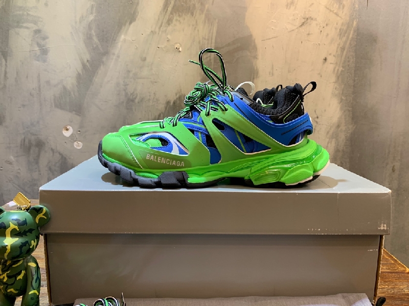 Replica Balenciaga Sneaker Track Sneaker in Green