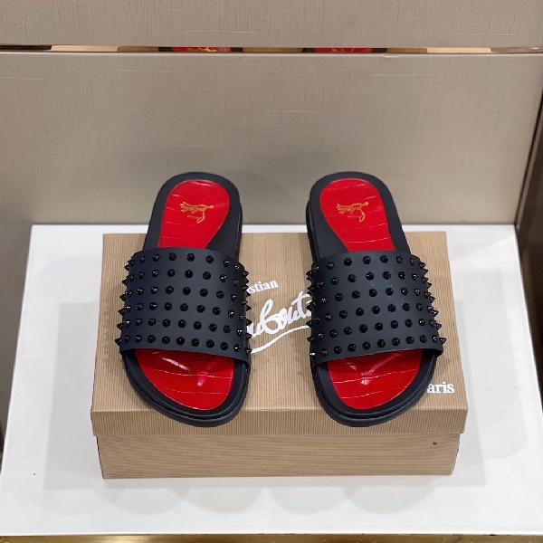 Replica Christian louboutin Slipper in Black