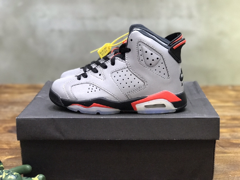 Replica Nike Sneaker Air Jordan6 in Sliver