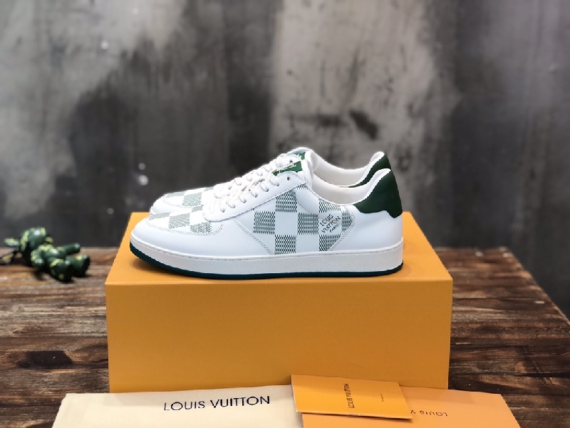 Replica LV high quality white sneaker