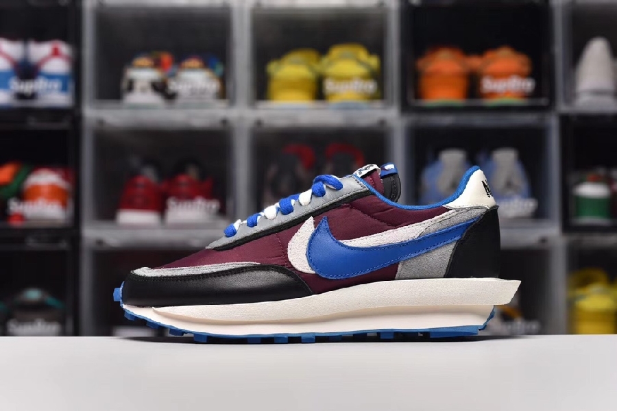 Replica Nike Sneaker Sacai X Nike LDV Waffle in Claret