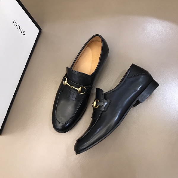 Replica Gucci Dress Shoe in Black