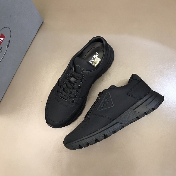 Replica Prada Sneaker PRAX in Black