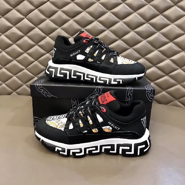 Replica Versace Sneaker Trigreca in Black