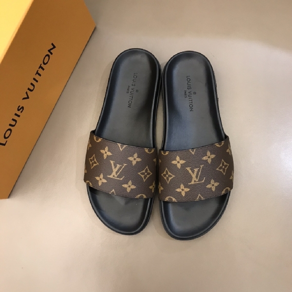 Replica Louis Vuitton Slipper WaterFront in Brown